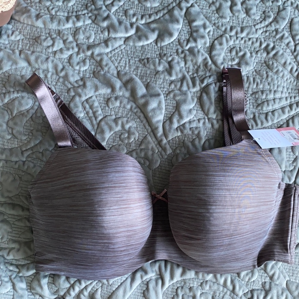 Cacique Lightly Lined Balconette Bra Size 38DDD